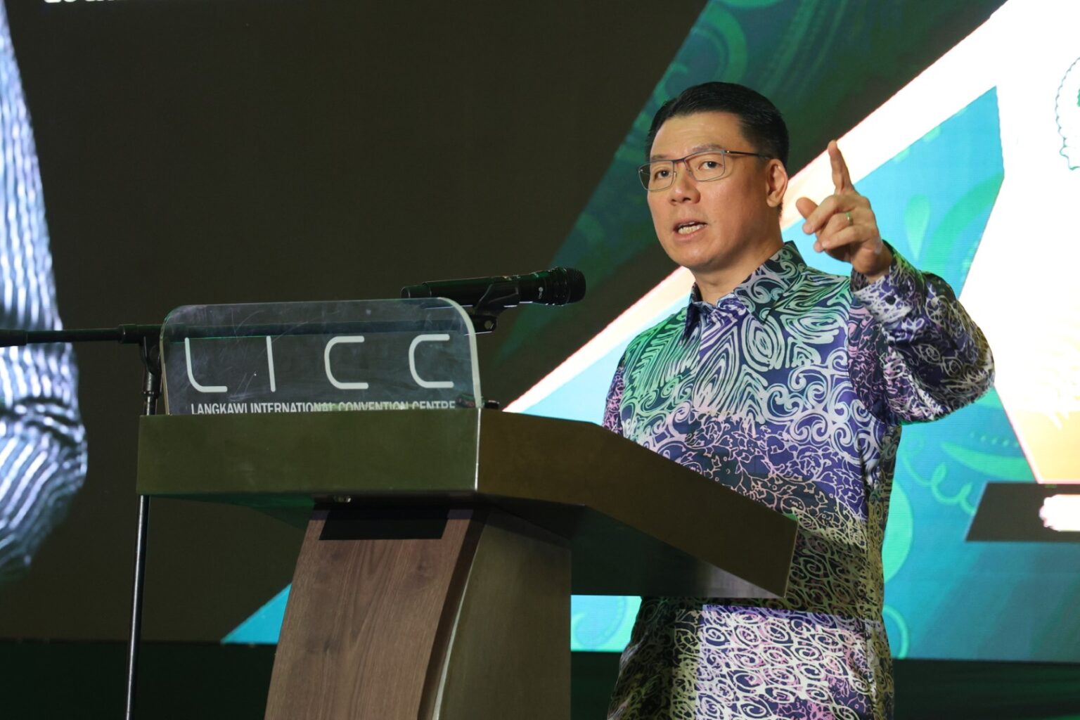 YB Nga Kor Ming, Minister of Housing and Local Government, delivered a passionate address on the ministry’s efforts in advancing sustainable waste management and circular economy practices nationwide.